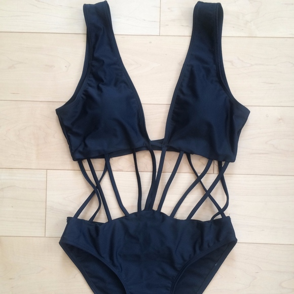 One Piece Cutout Swimsuit - Picture 1 of 4